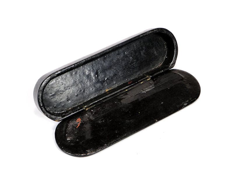 Etui dekoracyjne Biedermeier, czarne, Austria, XIX wiek - 273852