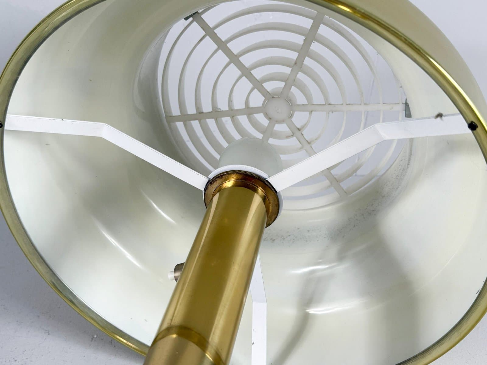 Lampa stołowa Bumling, mosiądz złoty, proj. A. Pehrson, Atelje Lyktan, Szwecja, lata 70. - 276308