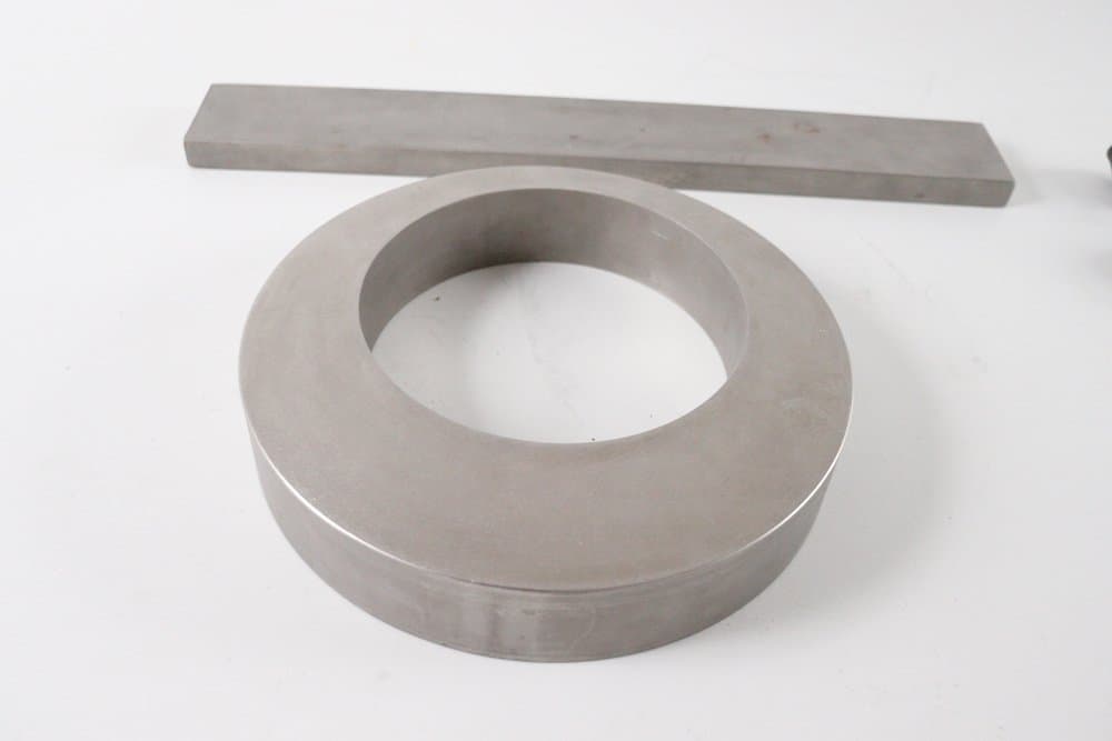 Rzeźba Bulle and Bär, brąz brązowy, proj. R. Dachlauer, Niemcy, lata 80. - 276281