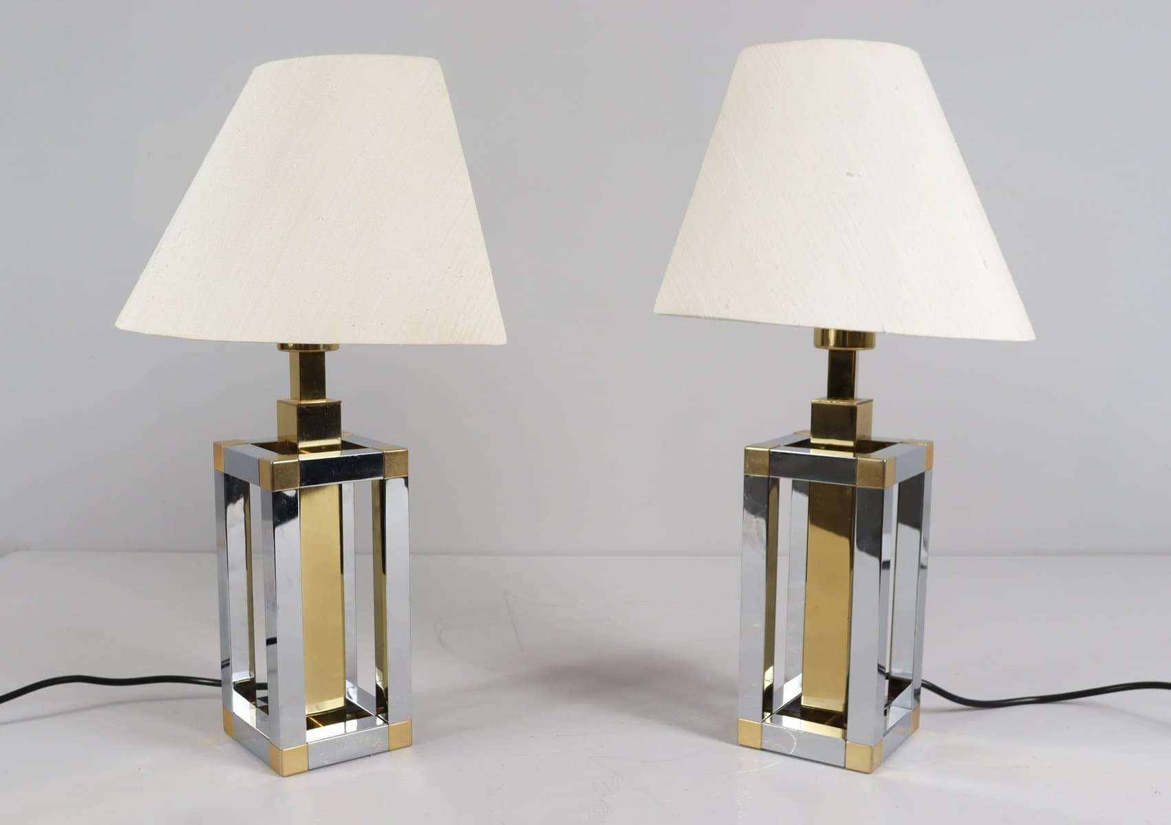 Para lamp stołowych Hollywood Regency, chrom srebrny, mosiądz złoty, bawełna biała, proj. S. Devidts, Niemcy, lata 80. - 276114