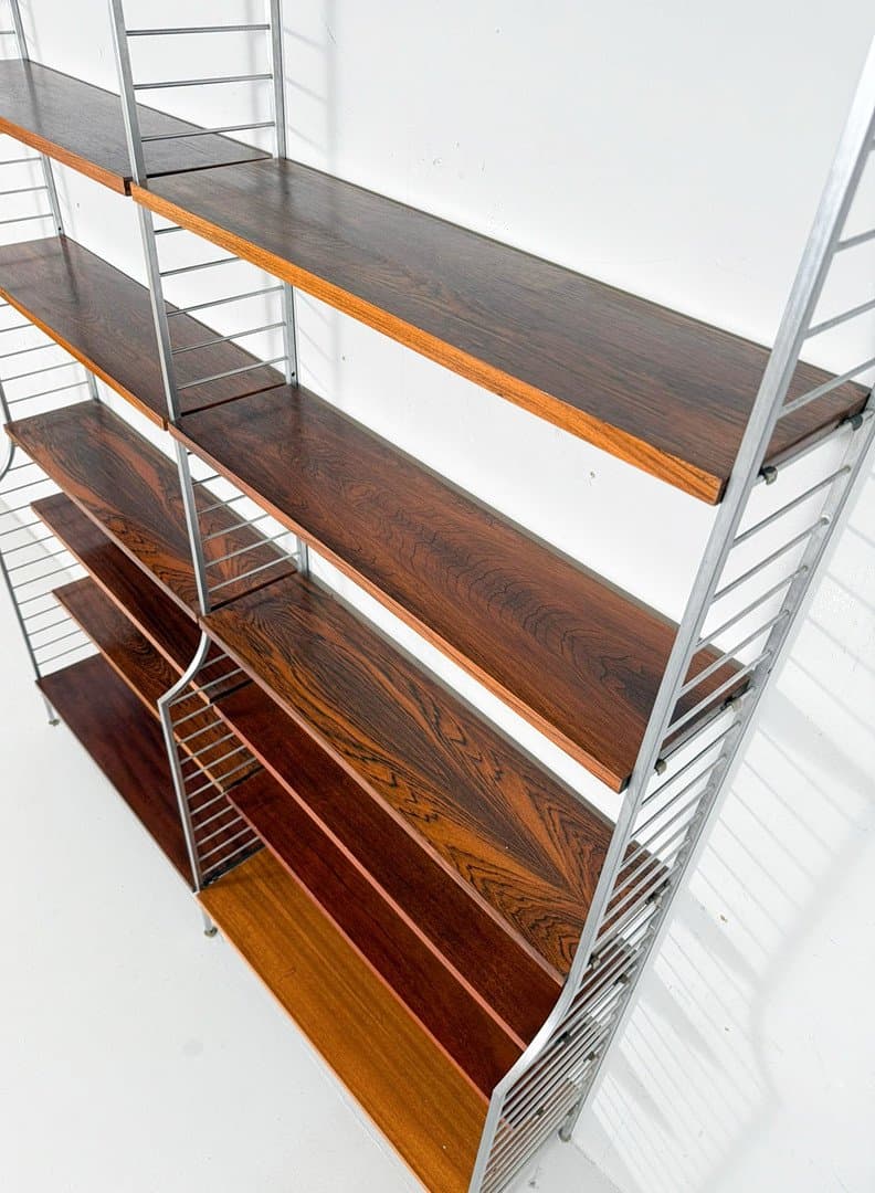 System półek ściennych Continental String, drewno brąz, aluminium srebrny, proj. N. Strinning, Szwecja, lata 60. - 276017