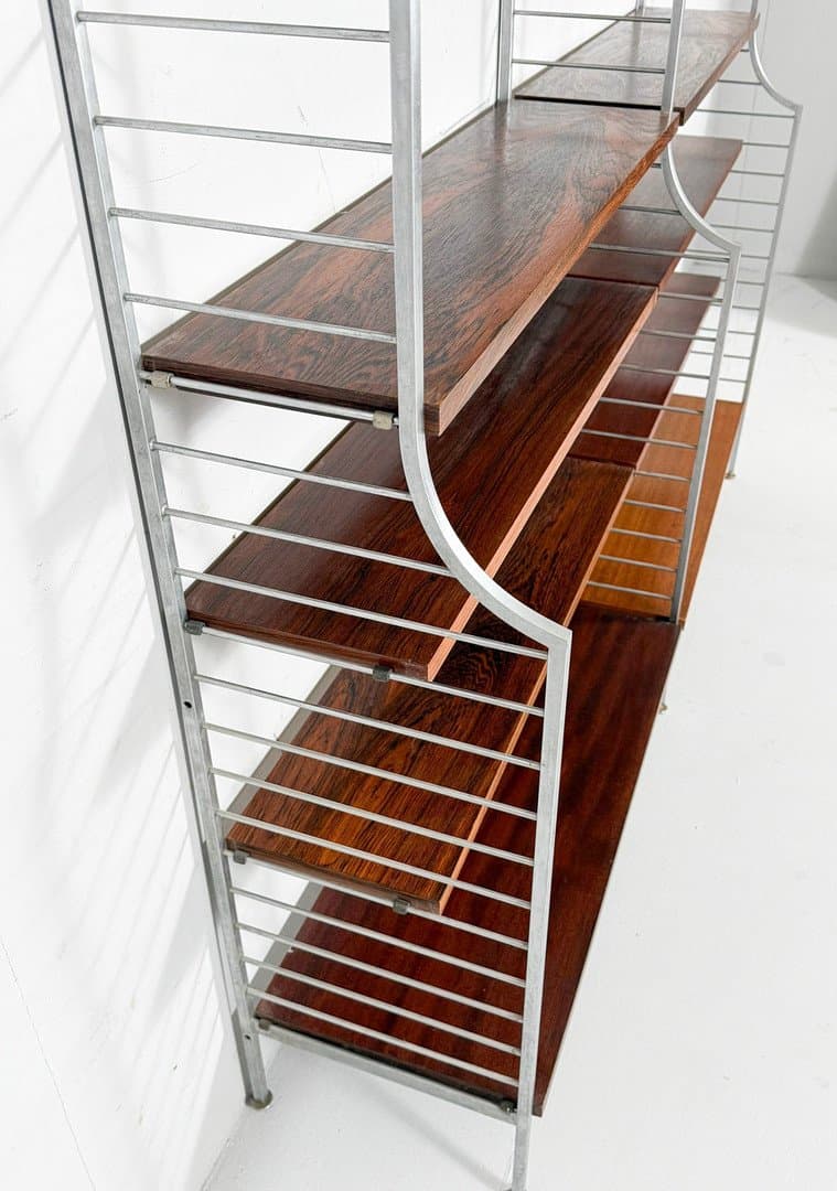 System półek ściennych Continental String, drewno brąz, aluminium srebrny, proj. N. Strinning, Szwecja, lata 60. - 276008