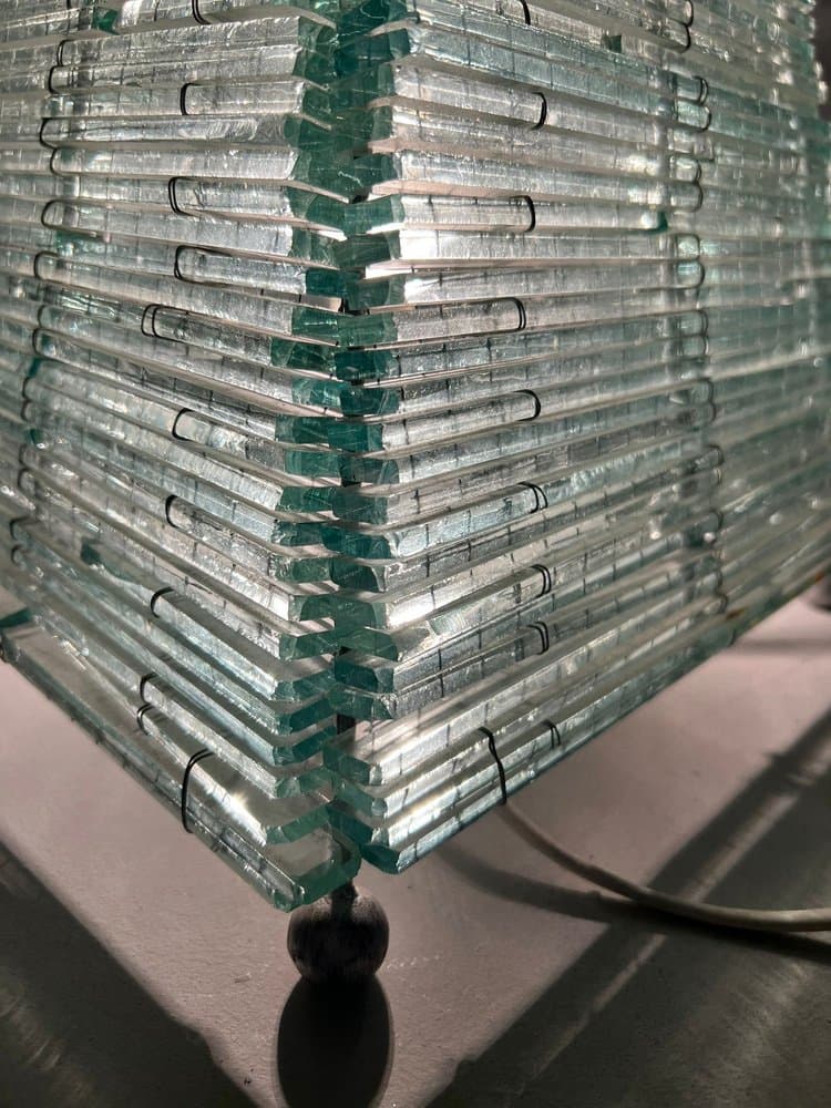 Lampa stołowa Pyramid, szkło transparent, Francja, lata 70. - 275992