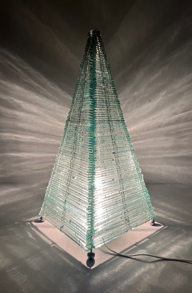 Lampa stołowa Pyramid, szkło transparent, Francja, lata 70. - 276004