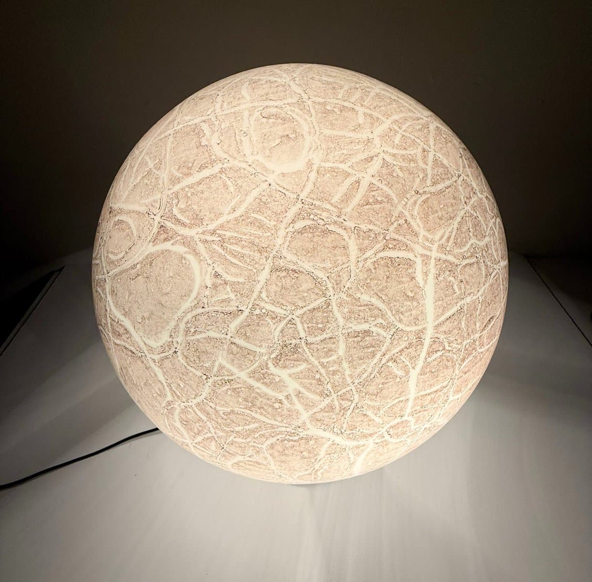 Lampa stołowa Model 832 Mushroom, szkło beżowy, marmur beżowy, mosiądz brązowy, proj. L. Diaz De Santillana, Venini, Włochy, lata 60. - 275957