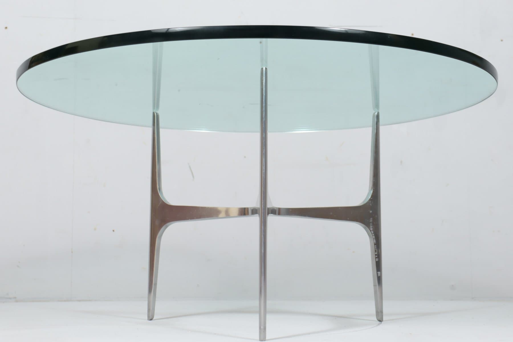 Stolik kawowy, aluminium srebrny, szkło przezroczyste, proj. K. Hesterberg, Ronald Schmitt, Niemcy, lata 70. - 276894