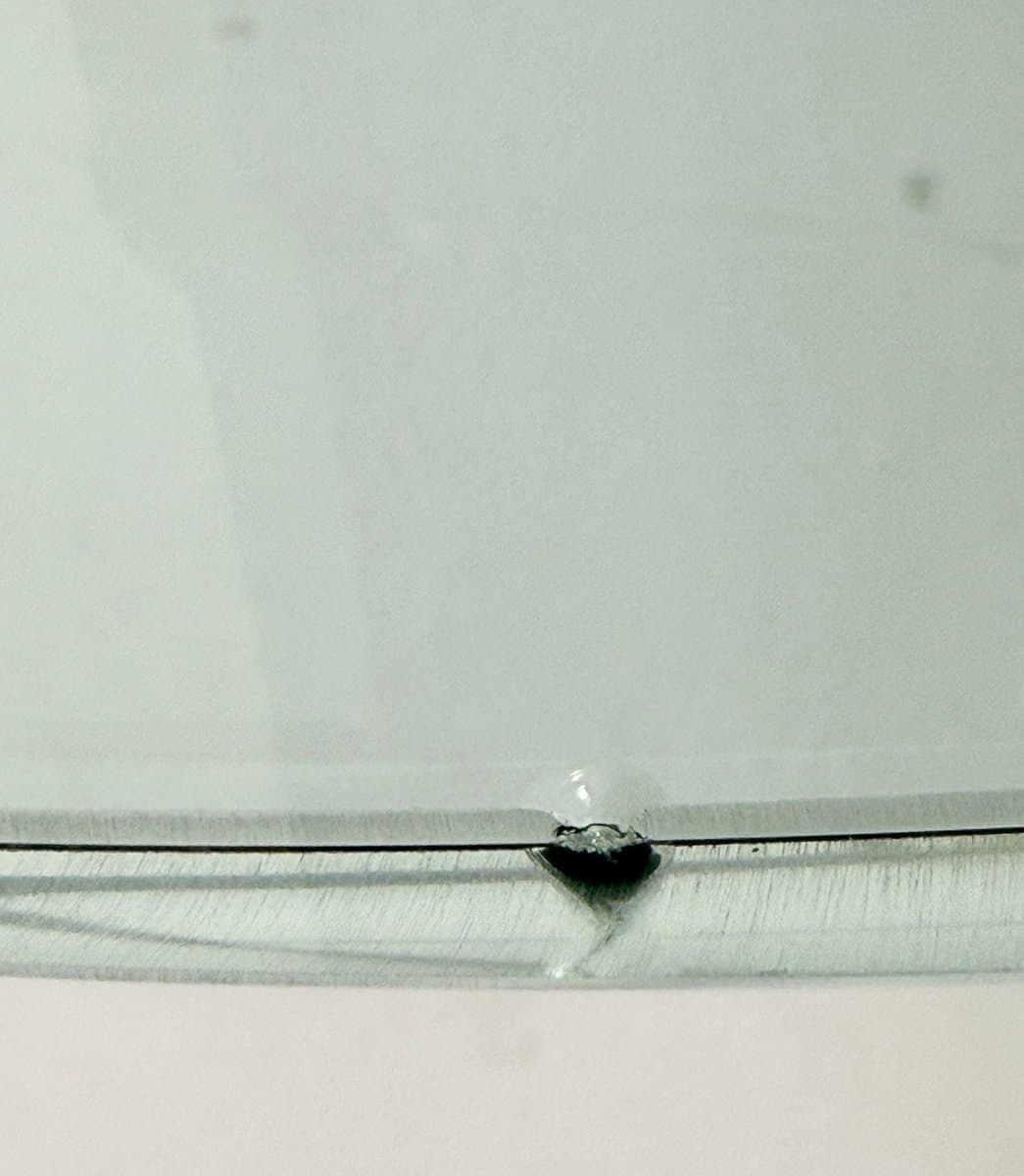 Stolik kawowy, aluminium srebrny, szkło przezroczyste, proj. K. Hesterberg, Ronald Schmitt, Niemcy, lata 70. - 276885