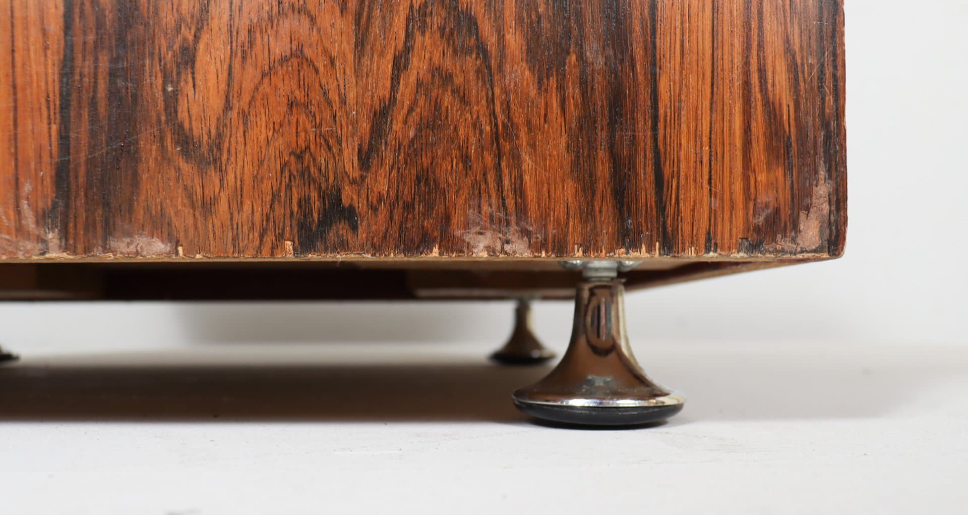 Stolik kawowy, aluminium srebrny, drewno brązowy, proj. H. Lilienthal, Niemcy, lata 70. - 276671