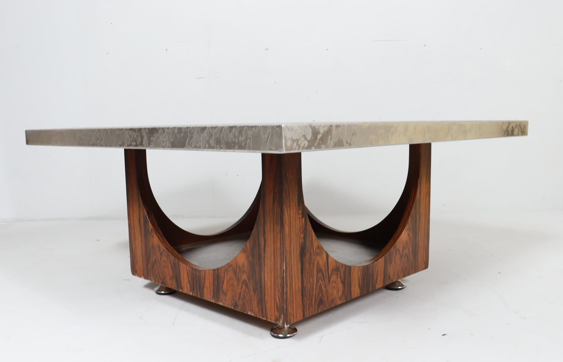 Stolik kawowy, aluminium srebrny, drewno brązowy, proj. H. Lilienthal, Niemcy, lata 70. - 276664