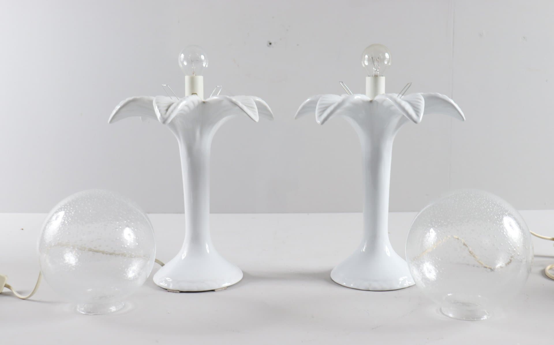 Para lamp stołowych Hollywood Regency, porcelana biała, szkło białe, Włochy, lata 70. - 276609