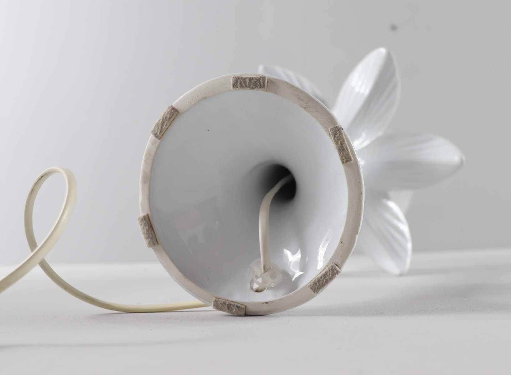 Para lamp stołowych Hollywood Regency, porcelana biała, szkło białe, Włochy, lata 70. - 276617