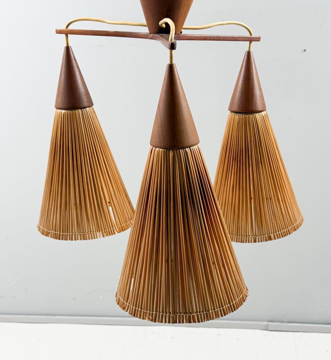 Lampa sufitowa, Space Age, teak brązowy, rattan miodowy, Dania, lata 70. - 277150