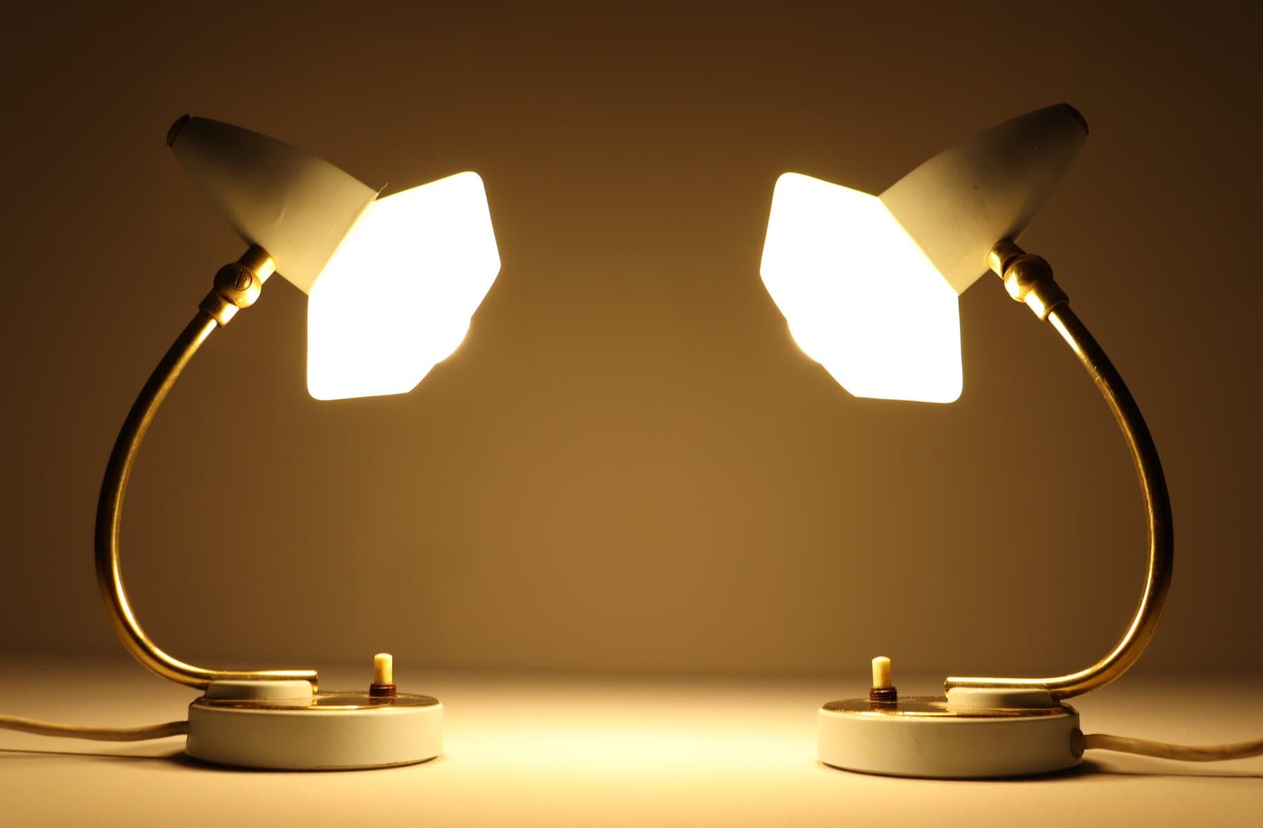 Para lamp stołowych Space Age, szkło opalowe niebieskie, mosiądz złoty, aluminium niebieski, Francja, lata 60. - 277006