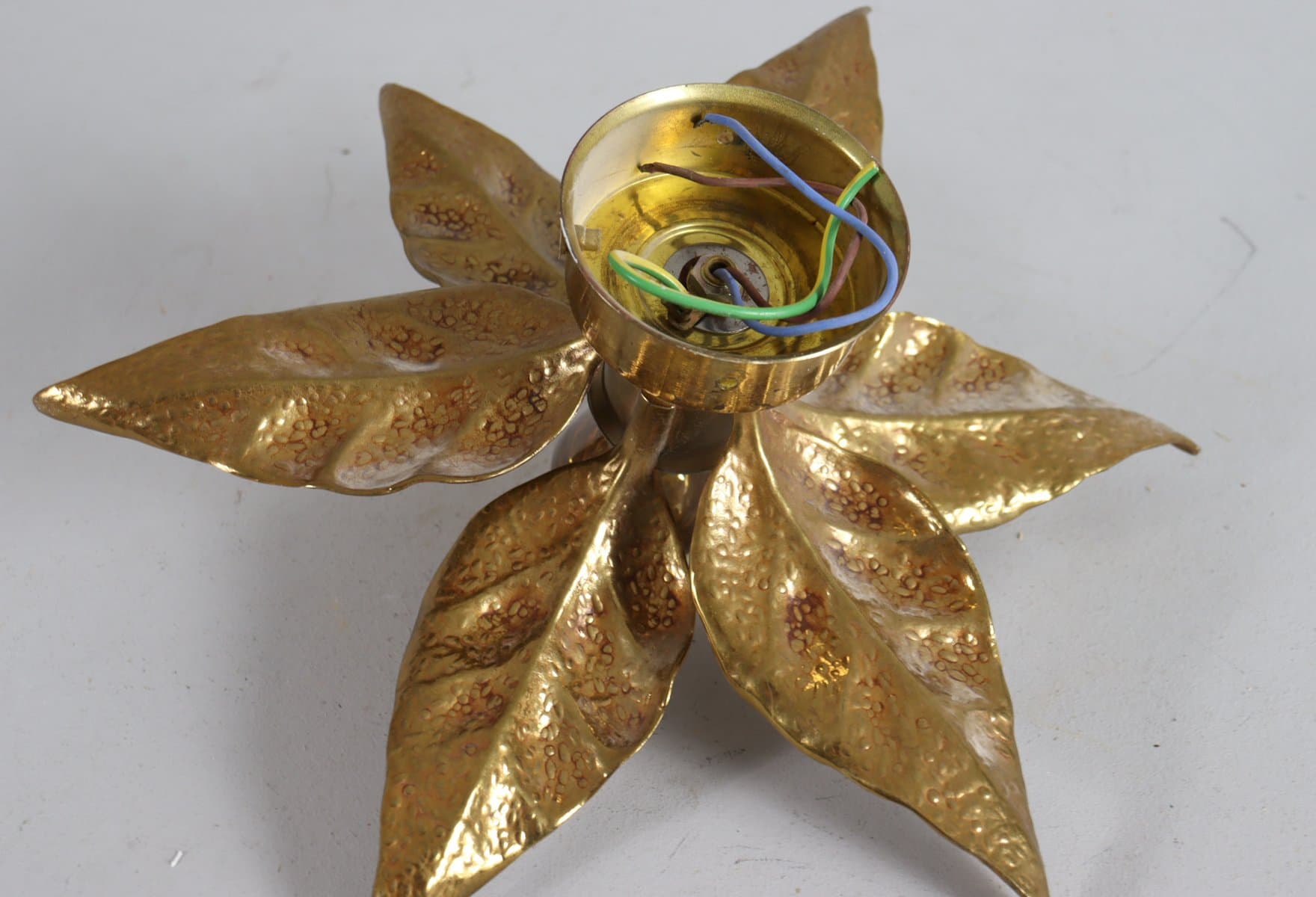 Para kinkietów Hollywood Regency, złoty, mosiądz, proj. W. Daro, Belgia, lata 70. - 276973