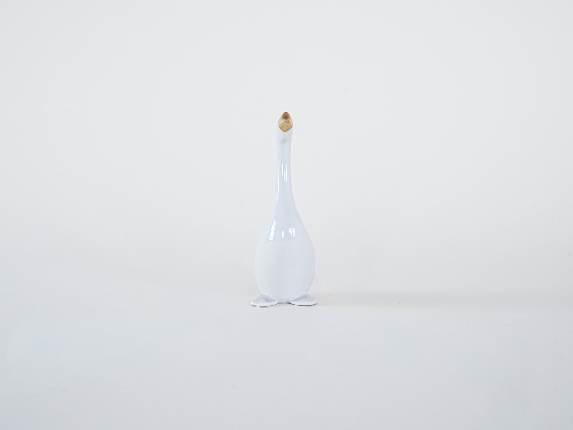 Figurka gęś, biała porcelana, Holloháza, Węgry, lata 60. - 277238