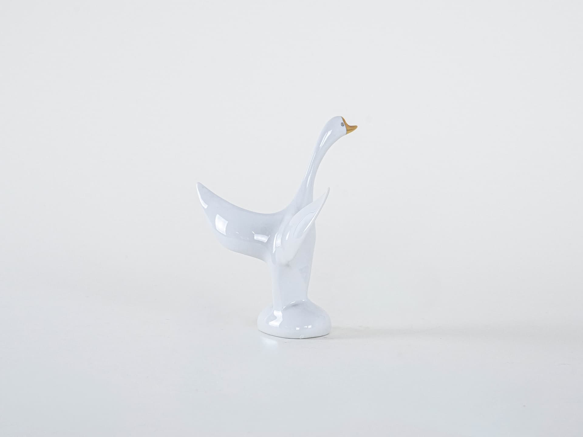 Figurka gęś, biała, porcelana, Holloháza, Węgry, lata 60. - 277244