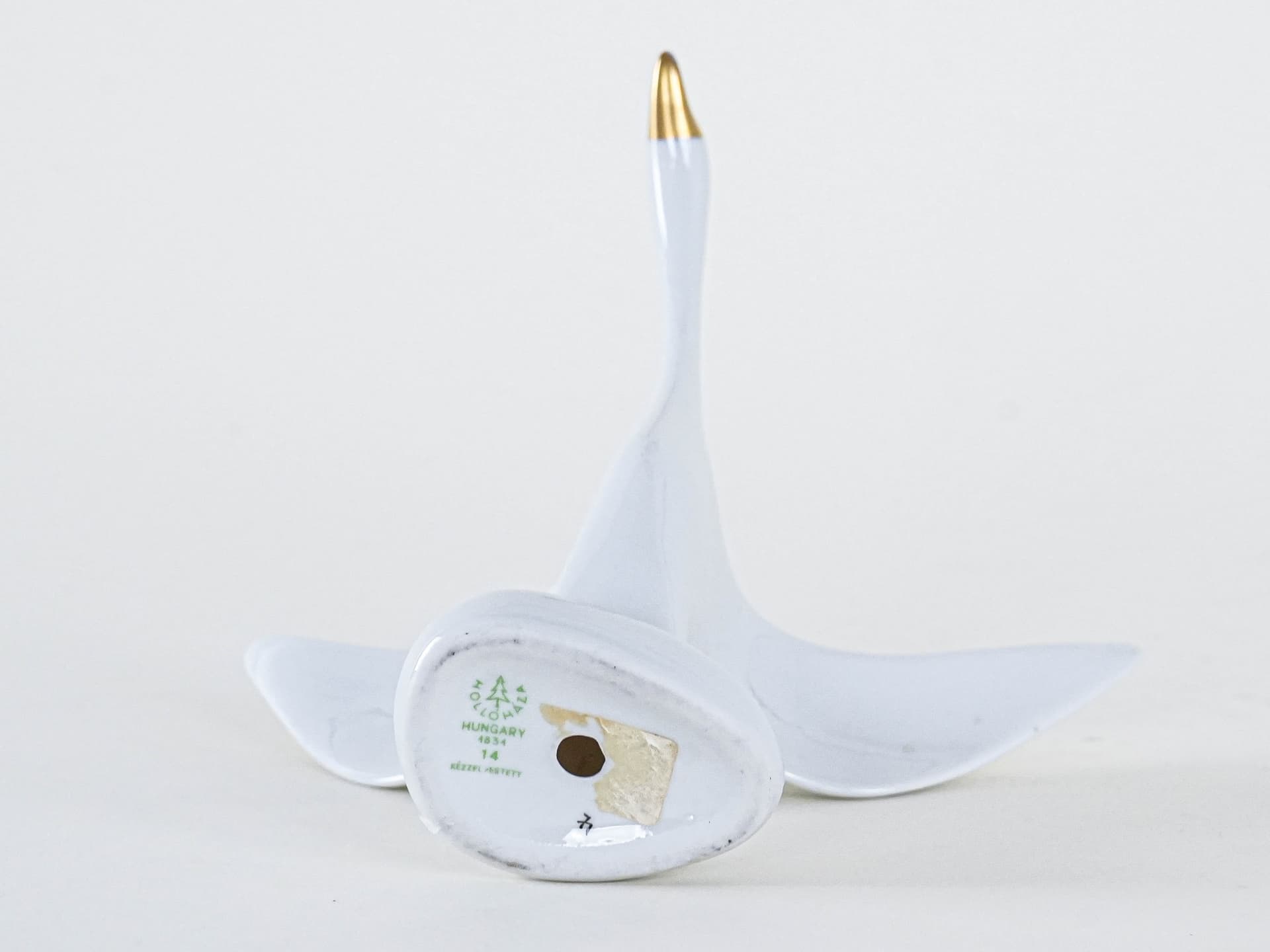 Figurka gęś, biała, porcelana, Holloháza, Węgry, lata 60. - 277245