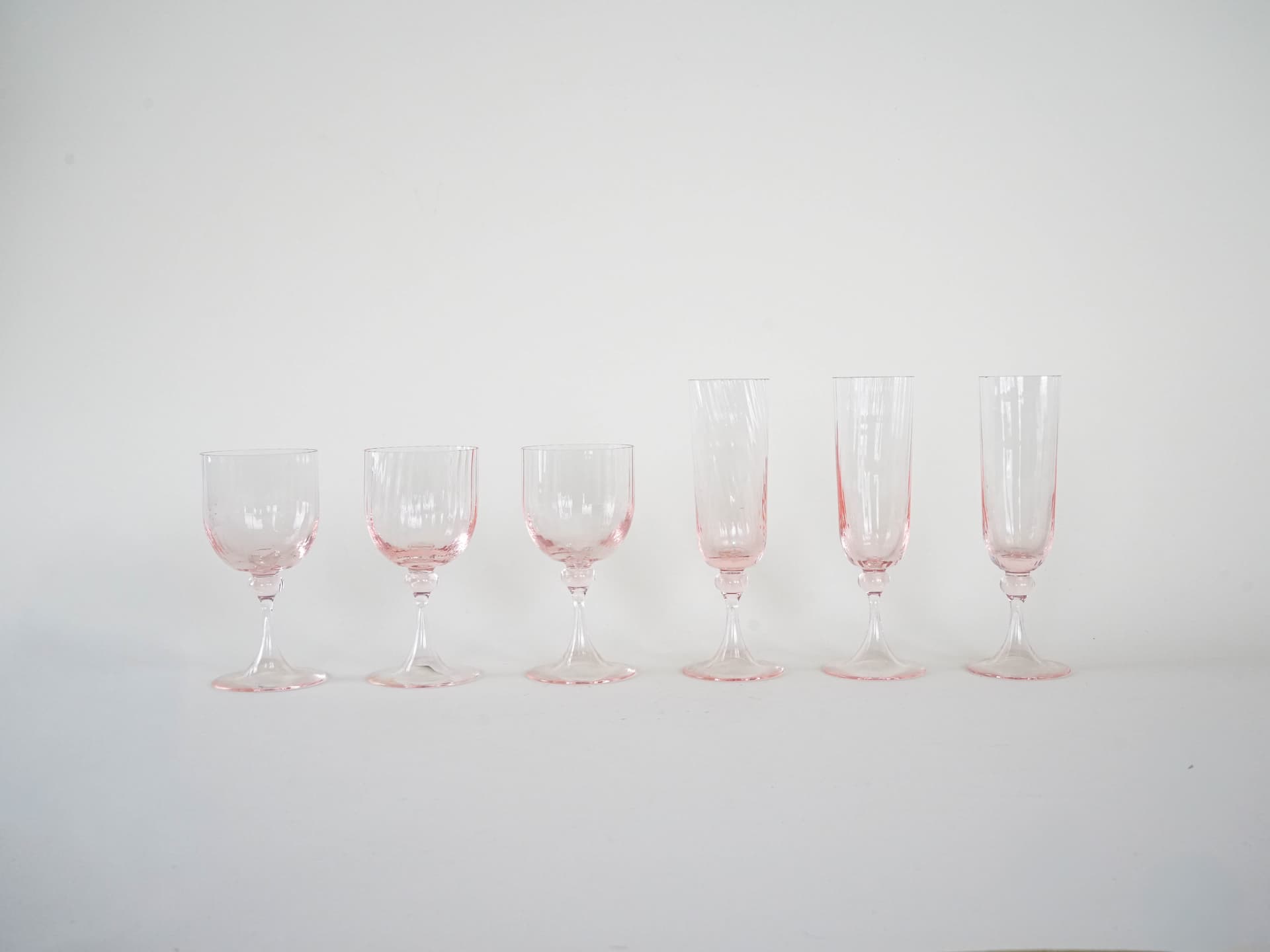 Komplet kieliszków, różowy, szkło, Francja, lata 70. - 277315