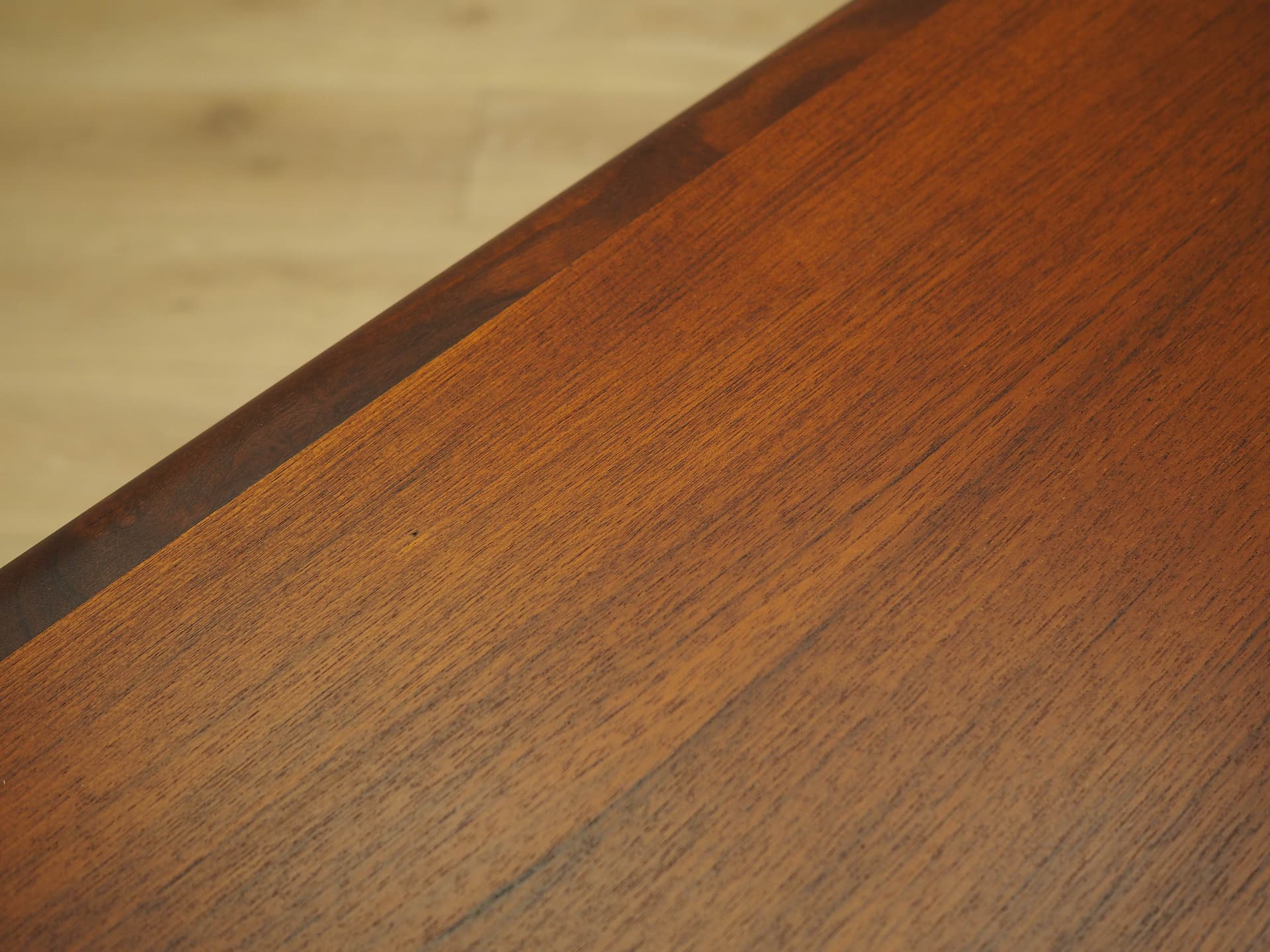 Stół, teak brązowy, proj. J. Andersen, Dania, lata 70. - 277427