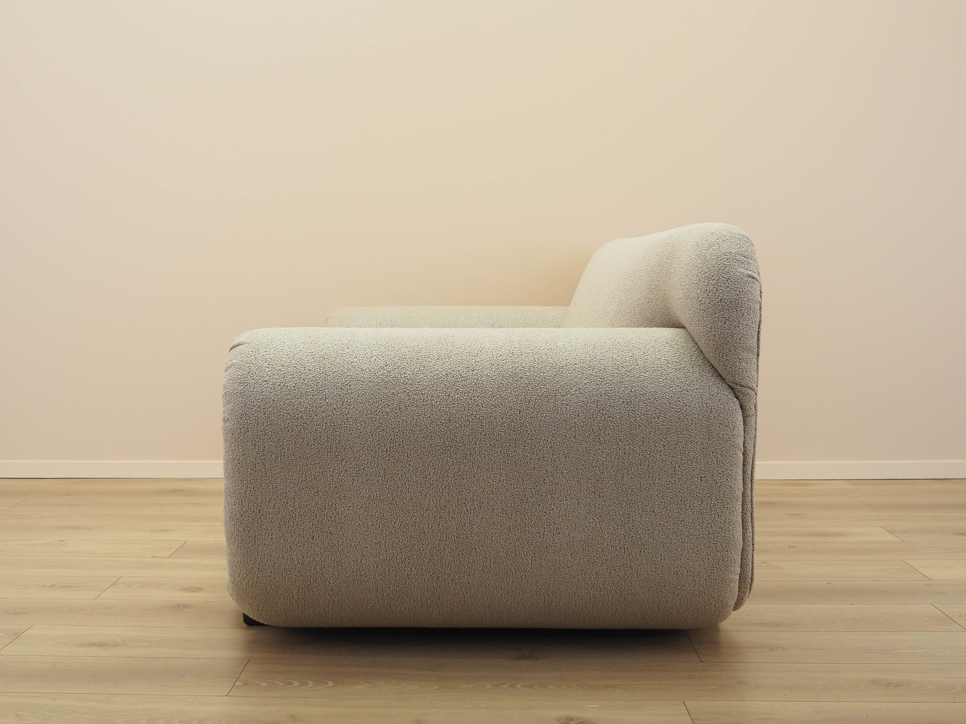 Sofa dwuosobowa, bouclé beż, drewno czarne, Włochy, lata 70. - 277541