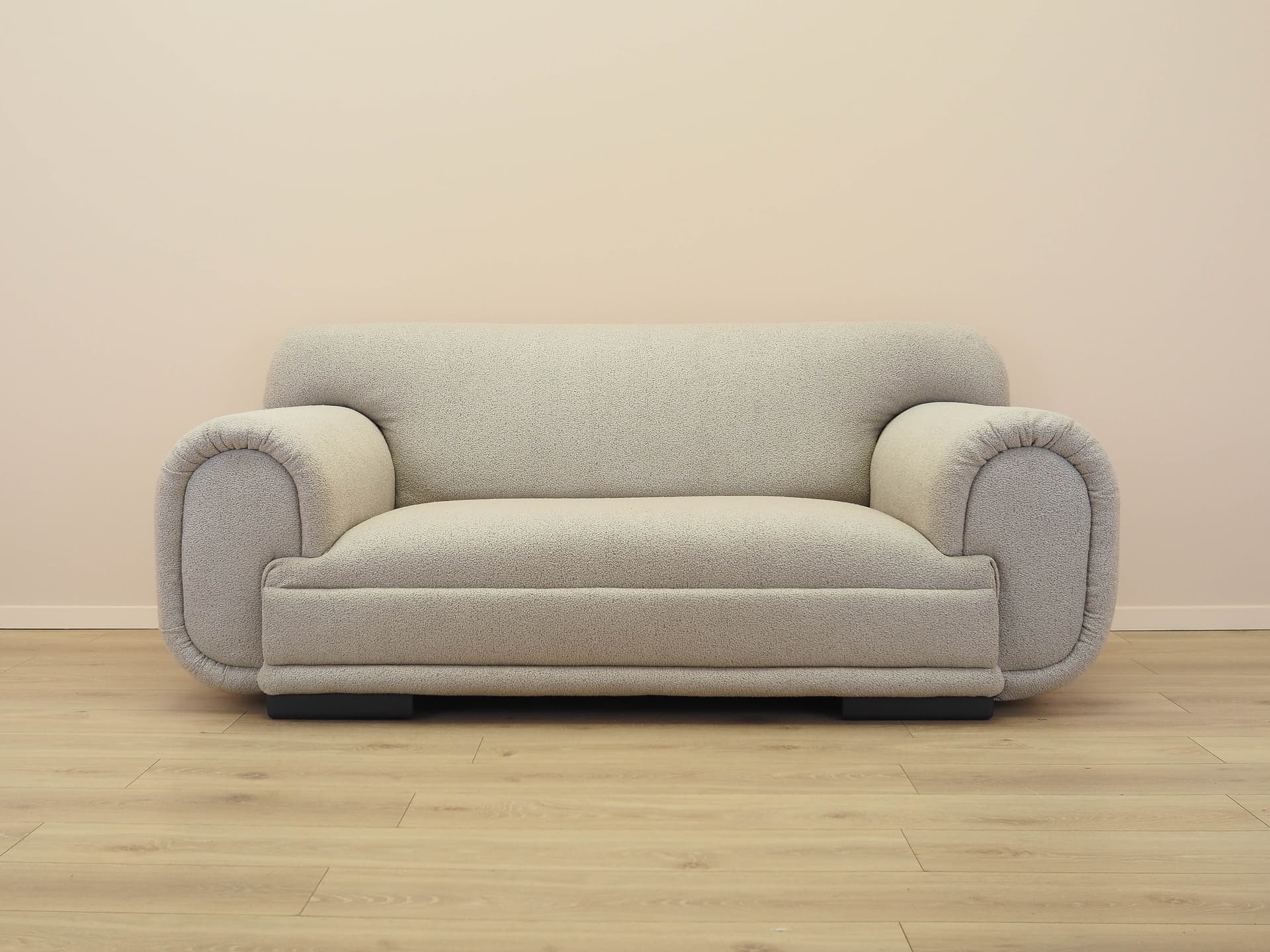 Sofa dwuosobowa, bouclé beż, drewno czarne, Włochy, lata 70. - 277539