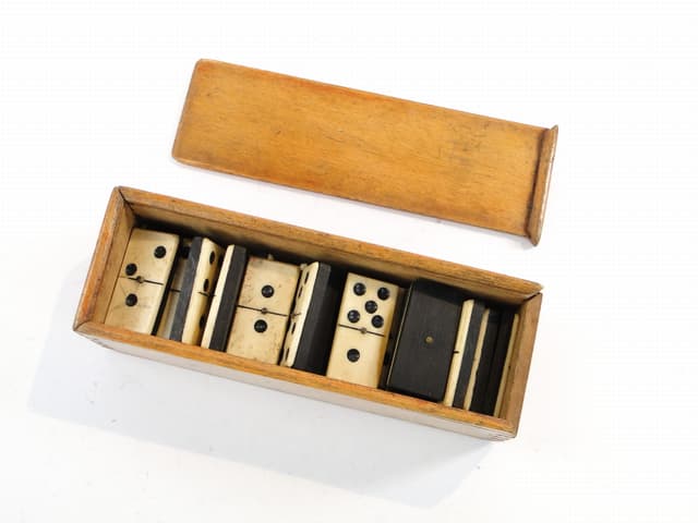 Domino set, brown, ebony bovine bone, Germany, early 20th c. - DIMENSION