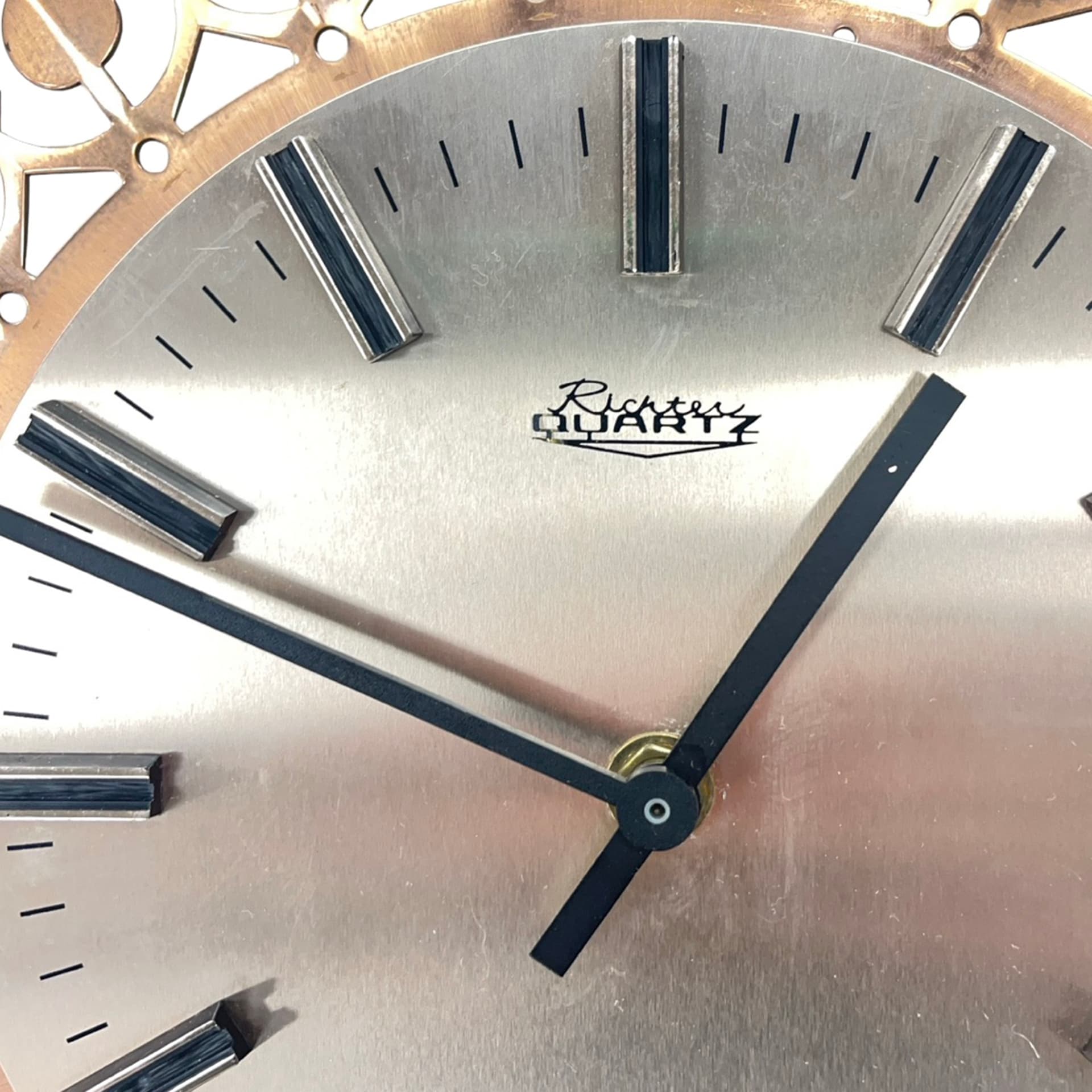 Zegar ścienny, ażurowy, mosiądz złoty, Richter, Niemcy, lata 60. - 277641