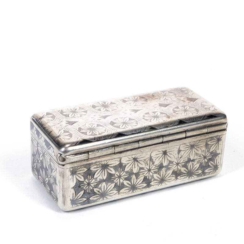 Tabakiera rokoko, srebro, niello, Francja, XVIII wiek - 277817