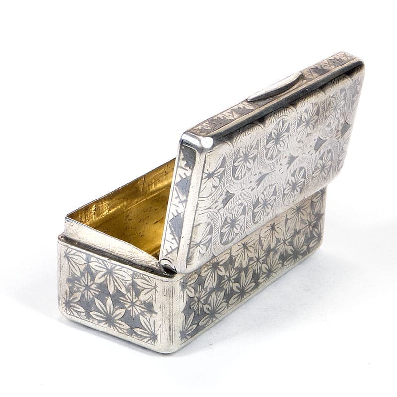 Tabakiera rokoko, srebro, niello, Francja, XVIII wiek - 277815