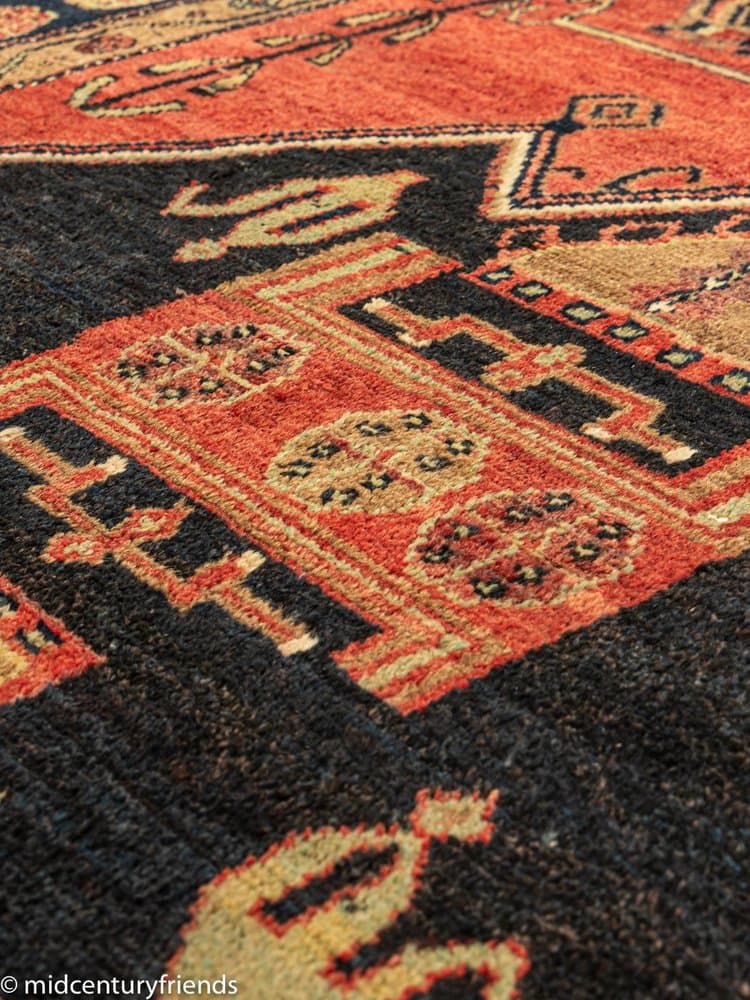 Dywan bliskowschodni 276x150 cm, czerwony czarny beżowy niebieski, wełna, lata 50. - 282334