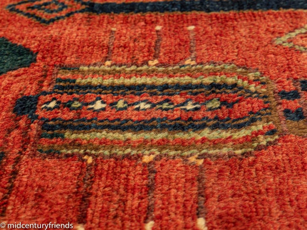 Dywan bliskowschodni 276x150 cm, czerwony czarny beżowy niebieski, wełna, lata 50. - 282323