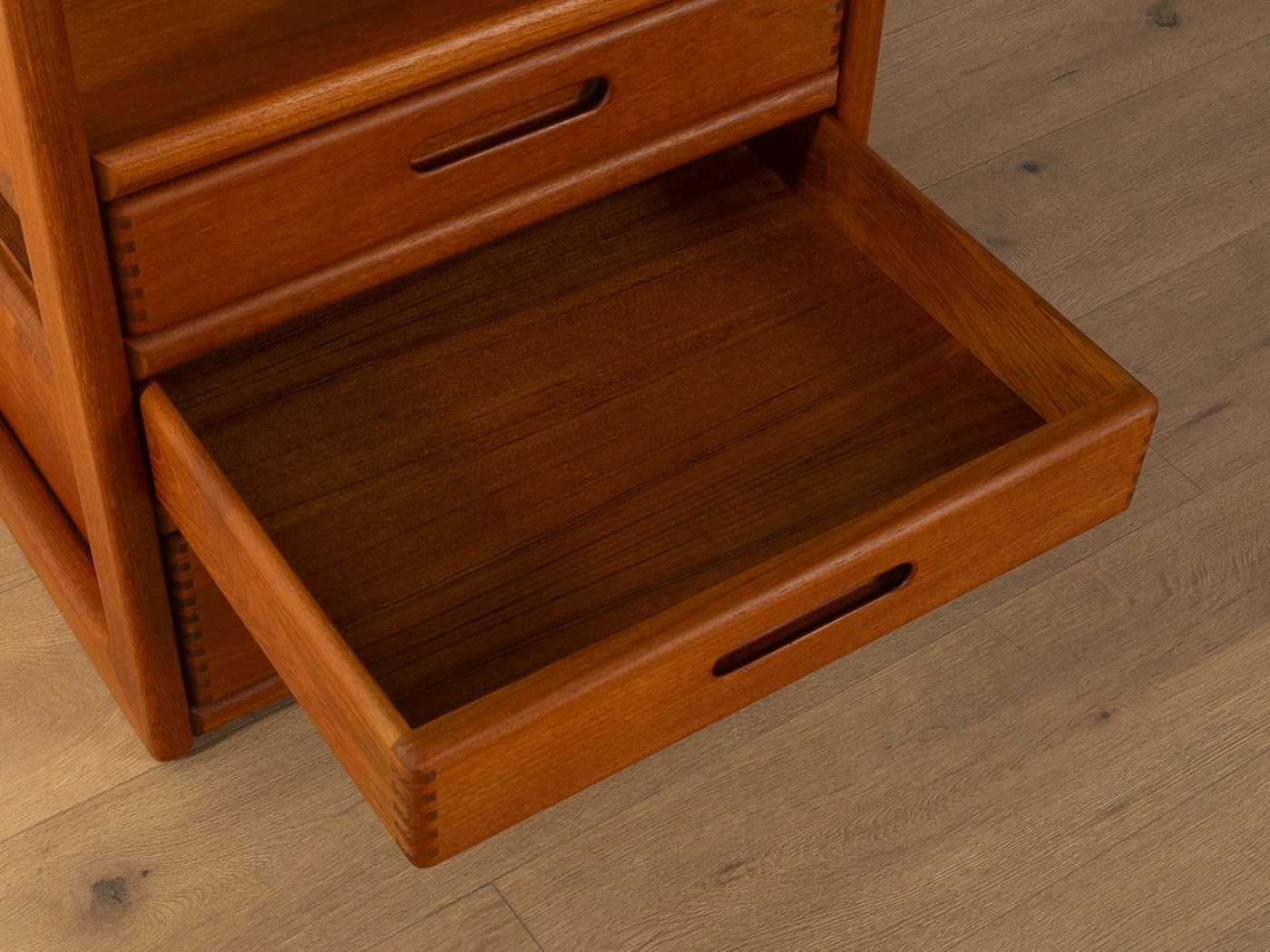 Regał HiFi, brązowy, orzech, Dyrlund, Dania, lata 60. - 281577