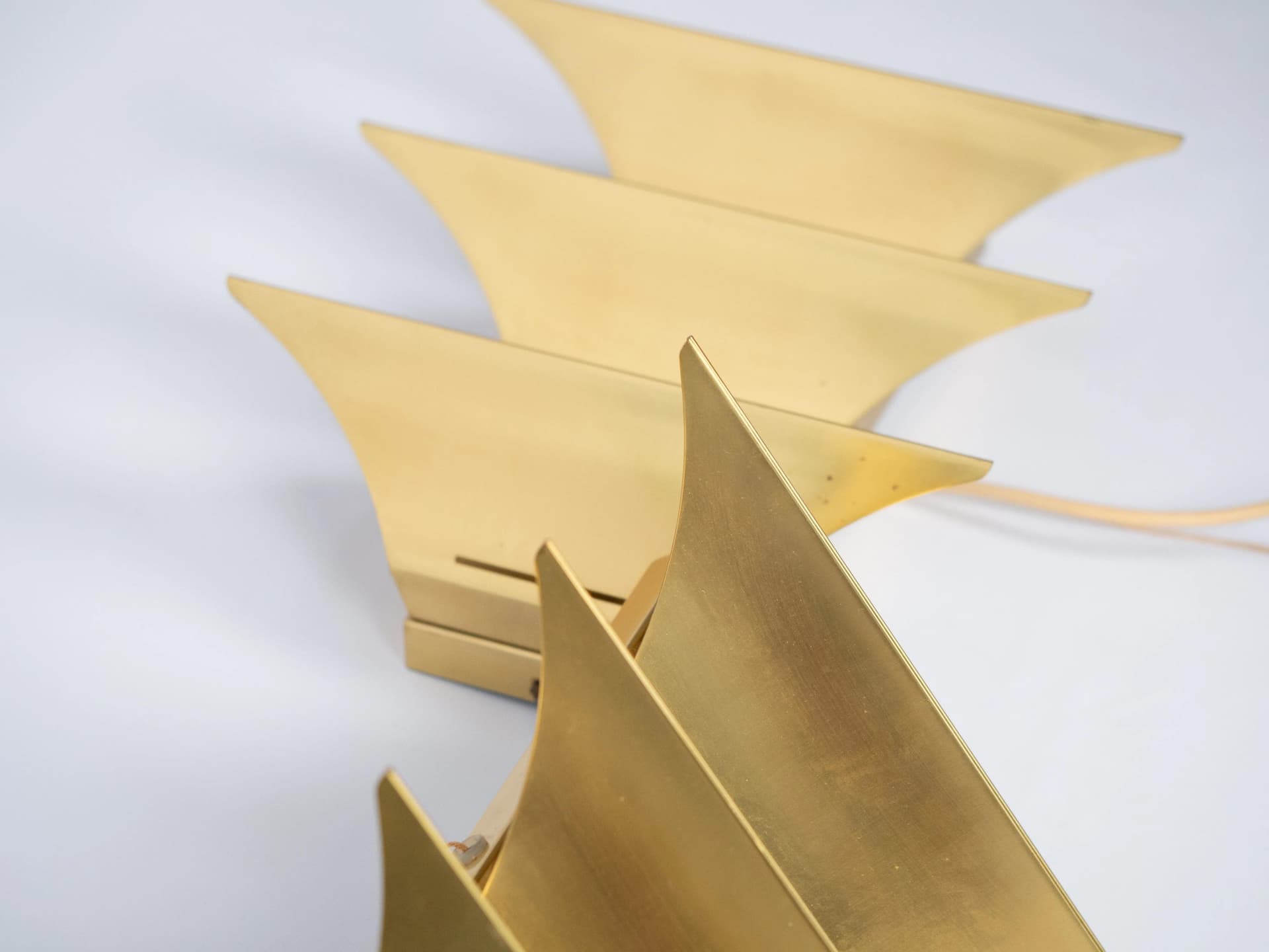 Mosiężne kinkiety Gothic 3, para, proj. B. Karlby dla Lyfa, Dania, lata 60. - 20577