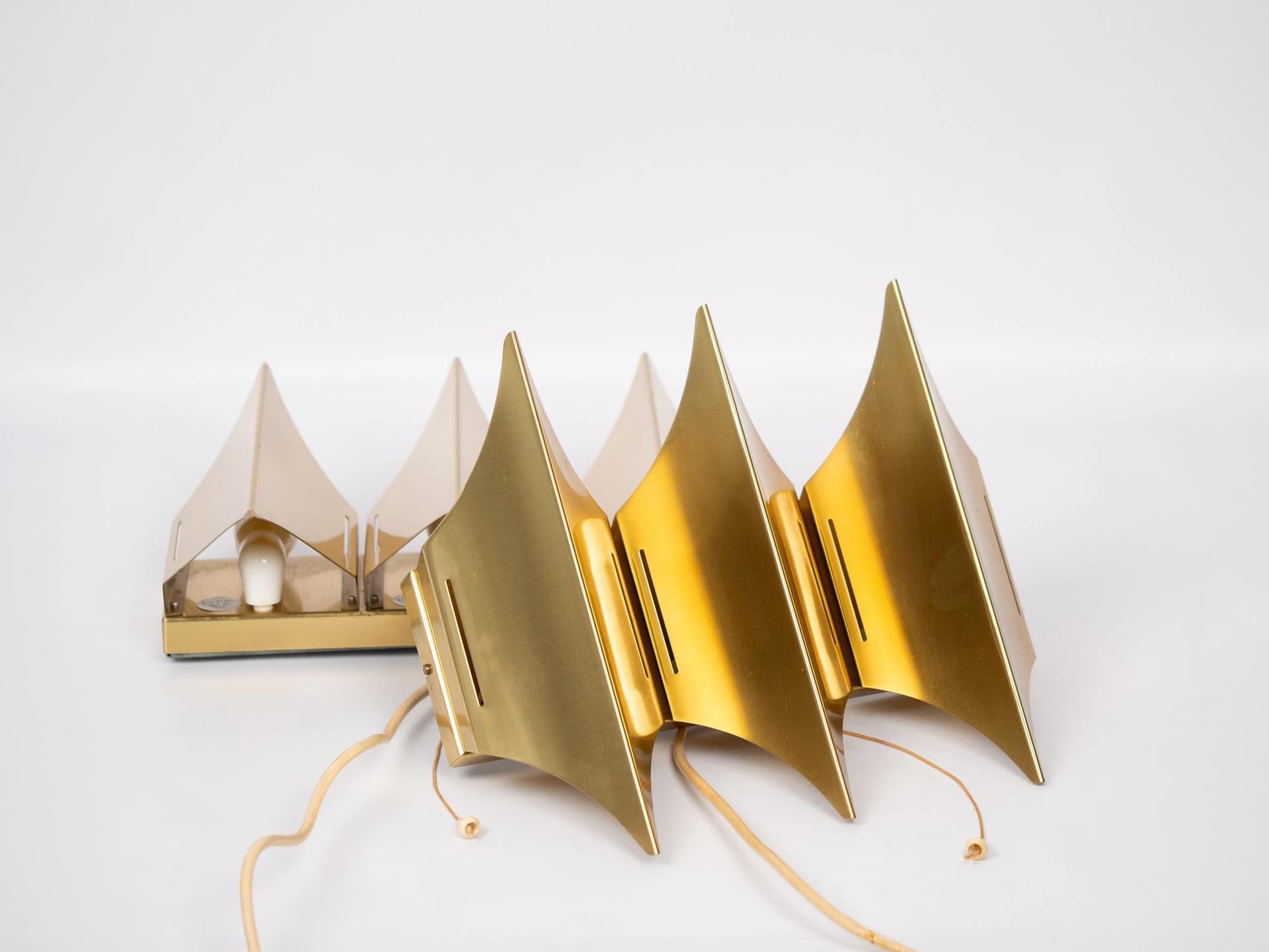 Mosiężne kinkiety Gothic 3, para, proj. B. Karlby dla Lyfa, Dania, lata 60. - 20579