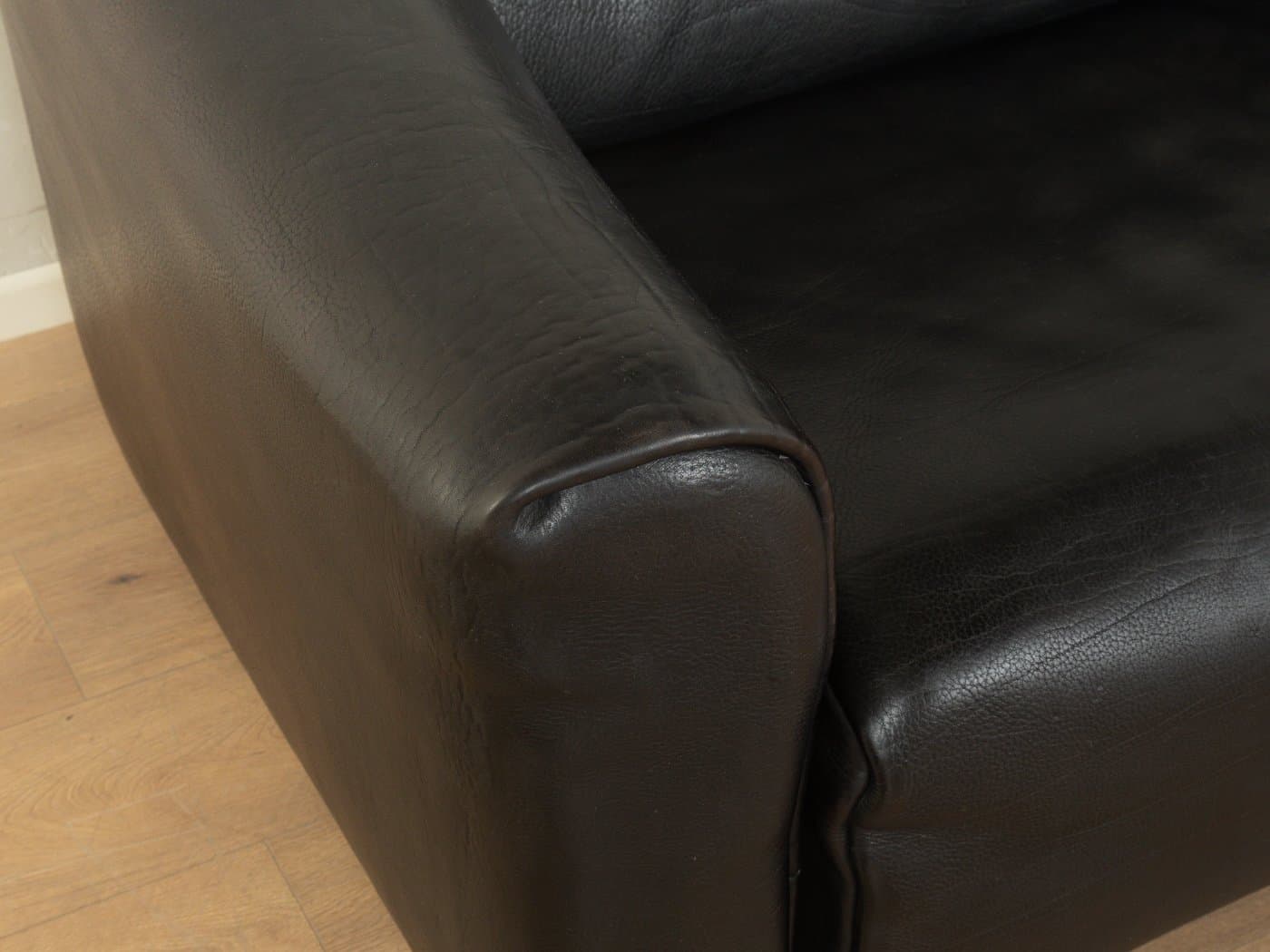 Sofa DS-47, black leather, de Sede, Switzerland, 1970s. - 281145