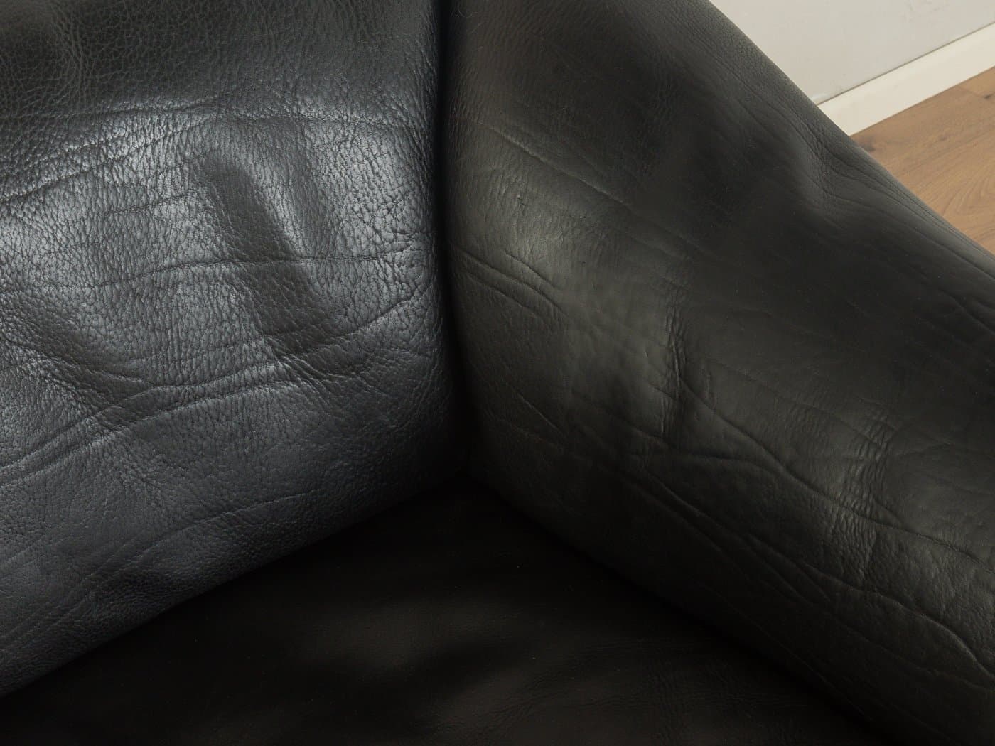 Sofa DS-47, black leather, de Sede, Switzerland, 1970s. - 281144