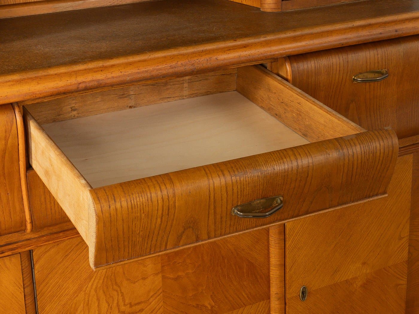 Kredens Art Deco, brązowy, orzech, szkło, porcelana, Niemcy, lata 20. - 280964