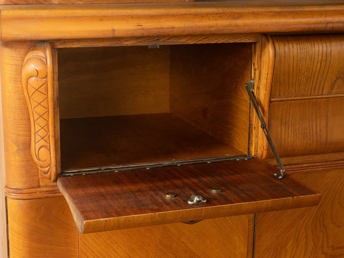 Kredens Art Deco, brązowy, orzech, szkło, porcelana, Niemcy, lata 20. - 280958