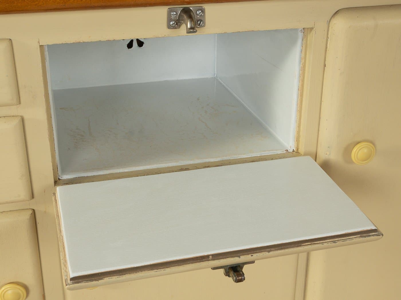 Kredens Art Deco, beżowy, drewno, szkło, porcelana, Niemcy, lata 20. - 280877