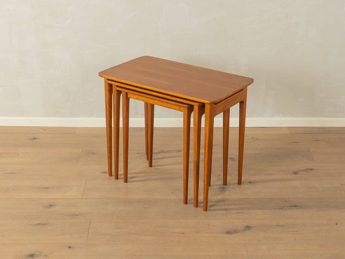 Zestaw trzech stolików typu nesting, brązowy, buk, orzech, Niemcy, lata 60. - 280783