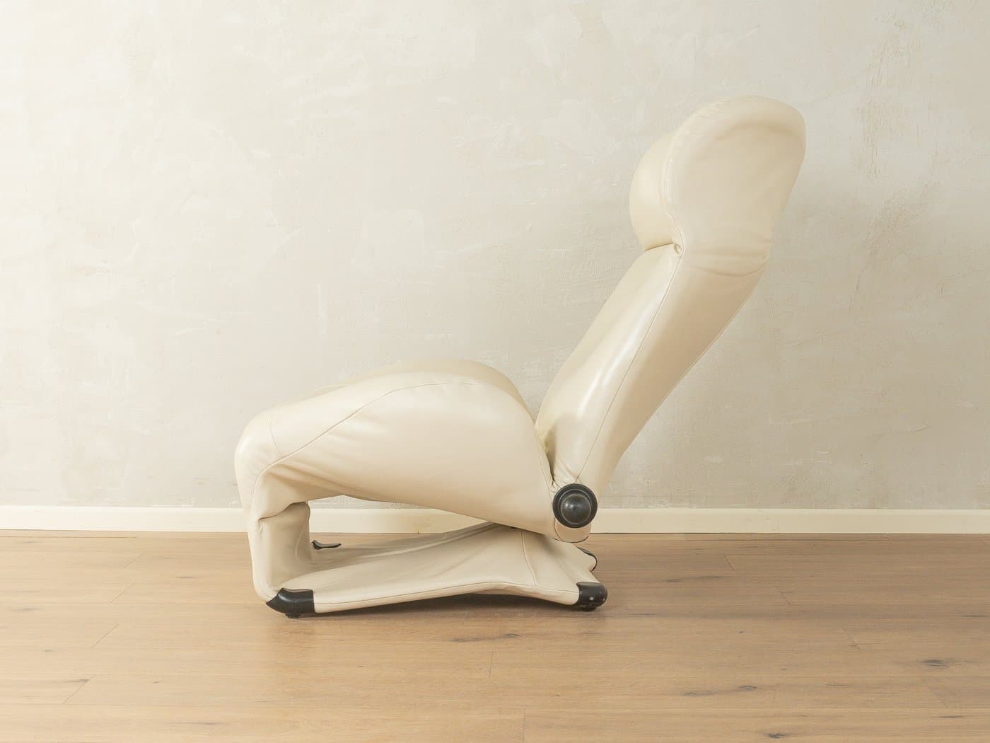 Fotel Wink, skóra biała, proj. T. Kita, Cassina, Włochy, lata 80. - 280691