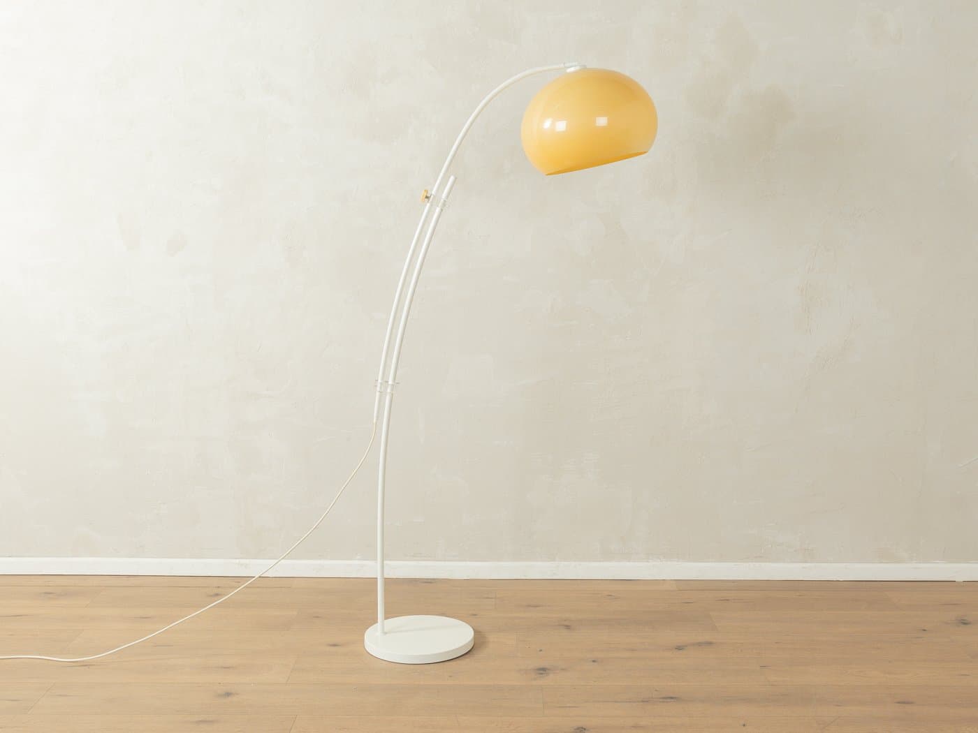 Floor lamp, white metal, yellow plexiglass, Germany, 1970s. - 280215