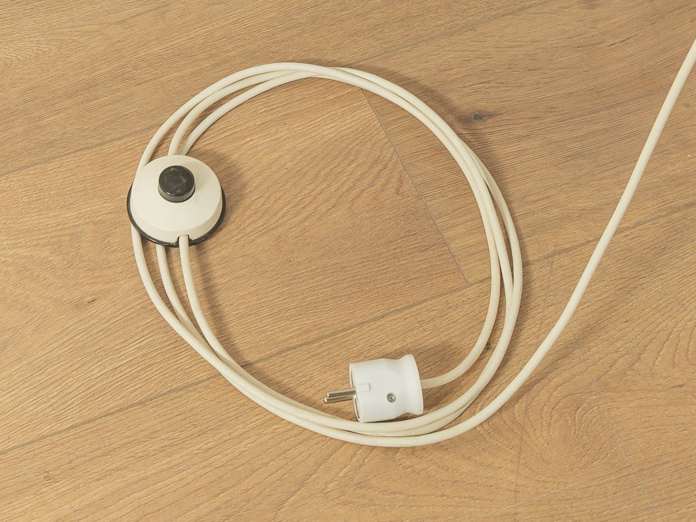 Floor lamp, white metal, yellow plexiglass, Germany, 1970s. - 280221