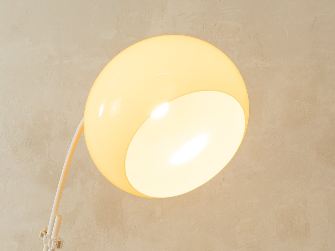 Floor lamp, white metal, yellow plexiglass, Germany, 1970s. - 280218