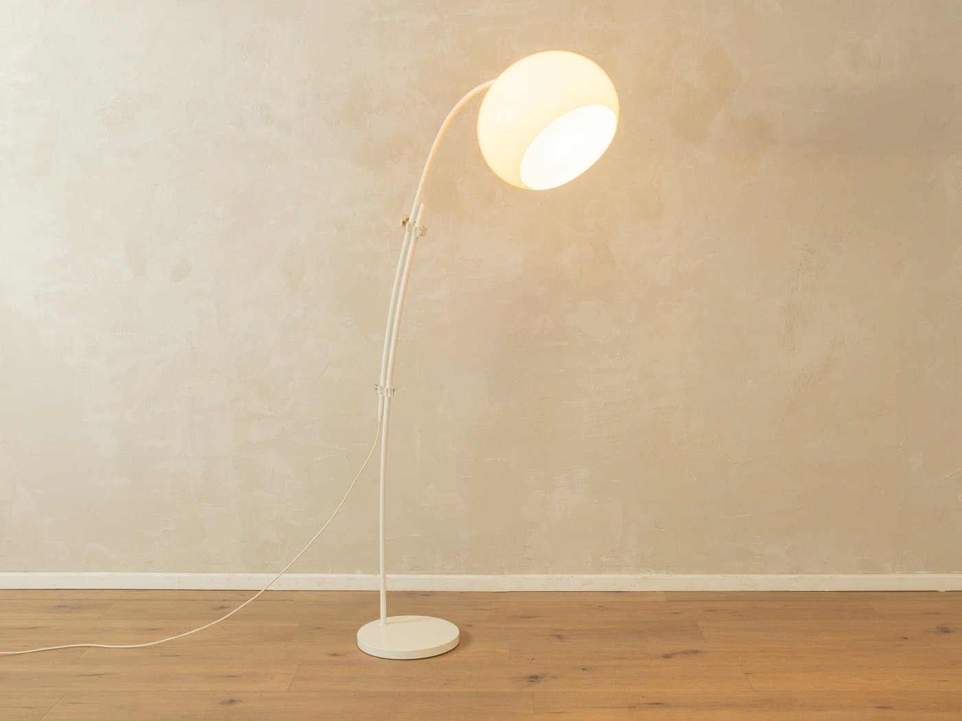 Floor lamp, white metal, yellow plexiglass, Germany, 1970s. - 280214