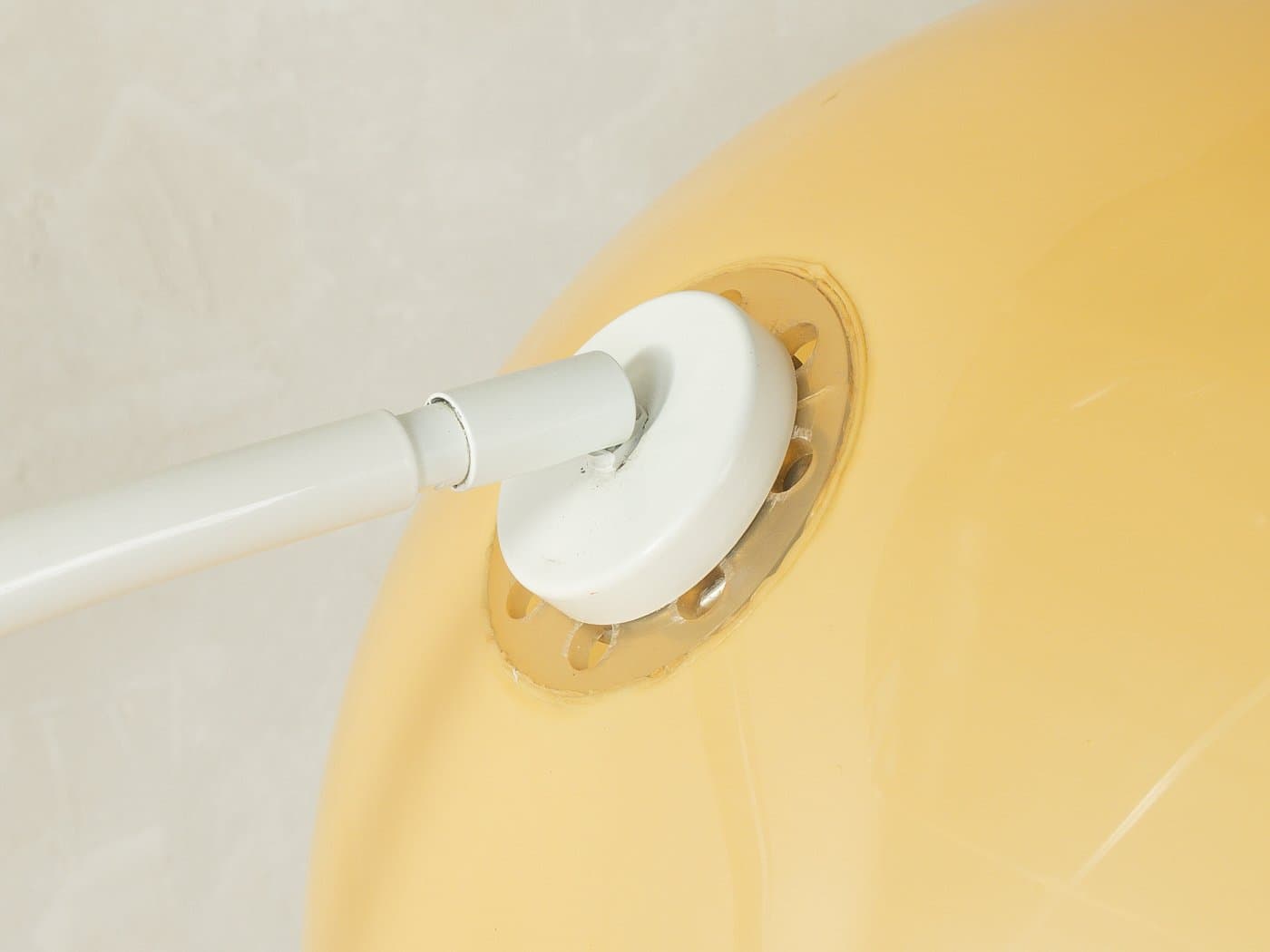 Floor lamp, white metal, yellow plexiglass, Germany, 1970s. - 280222