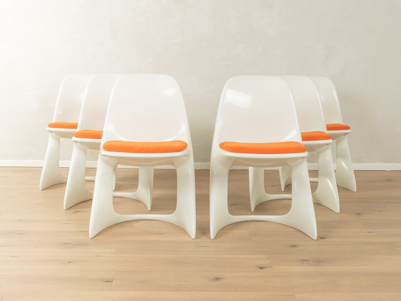 Zestaw sześciu krzeseł Casalino, biały, pomarańczowy, tworzywo, tkanina, proj. A. Begge, Casala, Niemcy, lata 70. - 280153