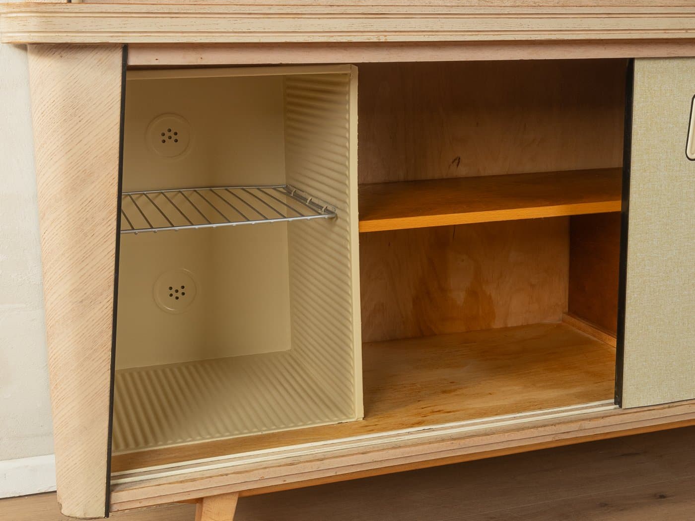 Kredens kuchenny, beżowy, jesion szkło, Niemcy, lata 50. - 279966