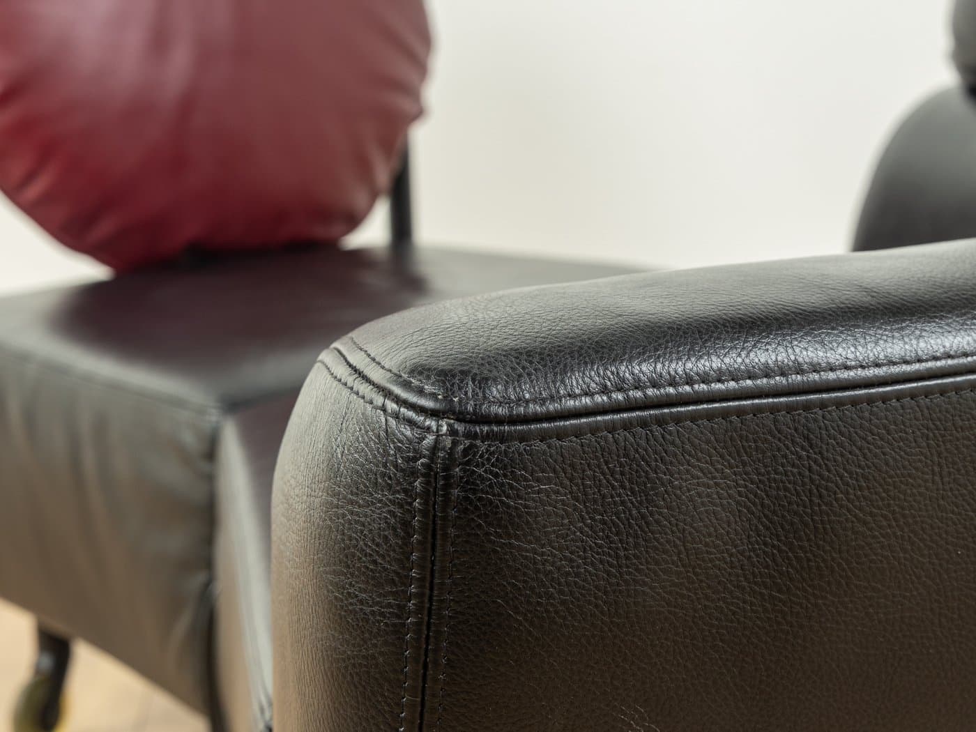 Sofa Topkapi, skóra czarna, proj. F. Binfaré, Cassina, Włochy, lata 80. - 279950