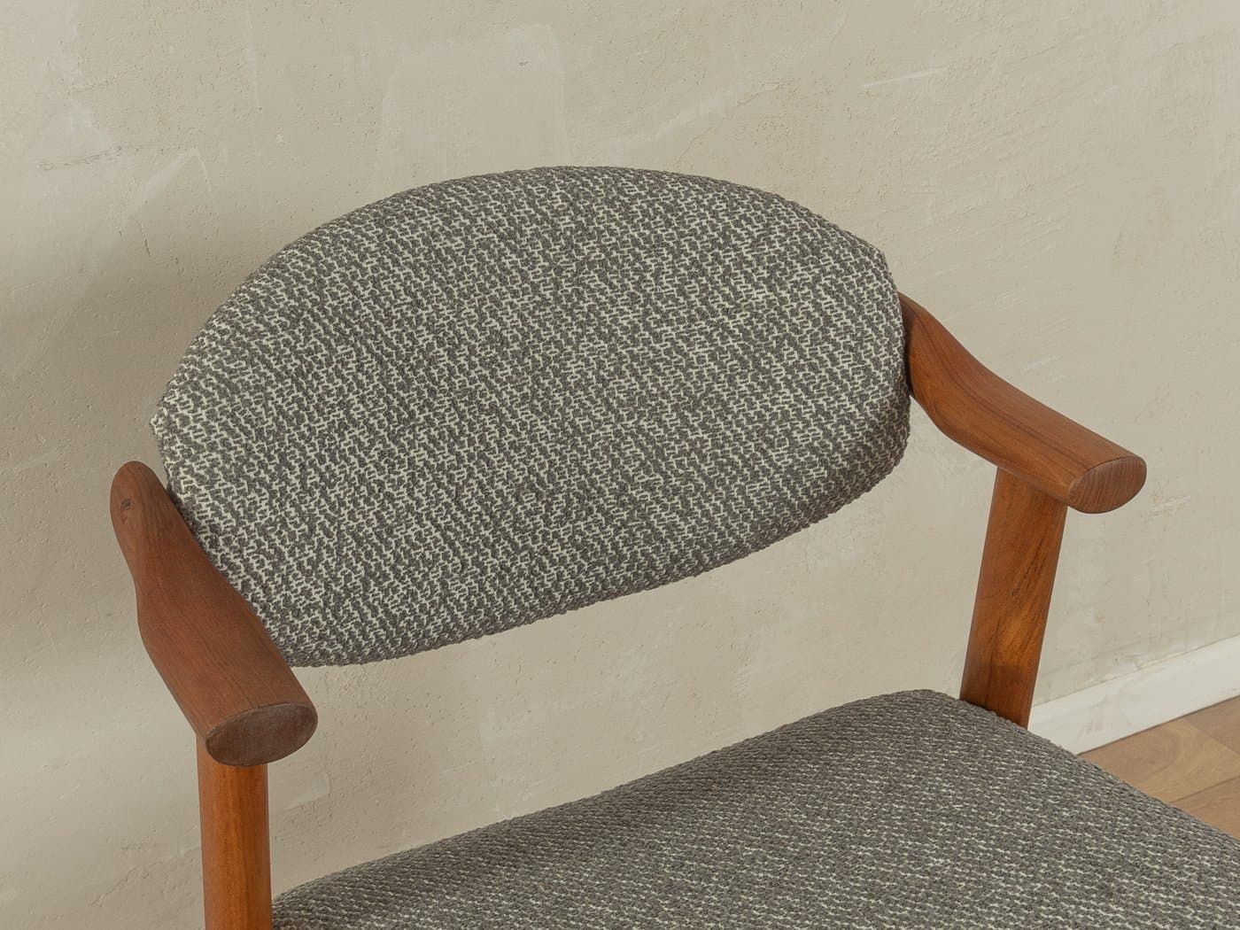 Fotel biurowy, teak szary, Dania, lata 60. - 279925